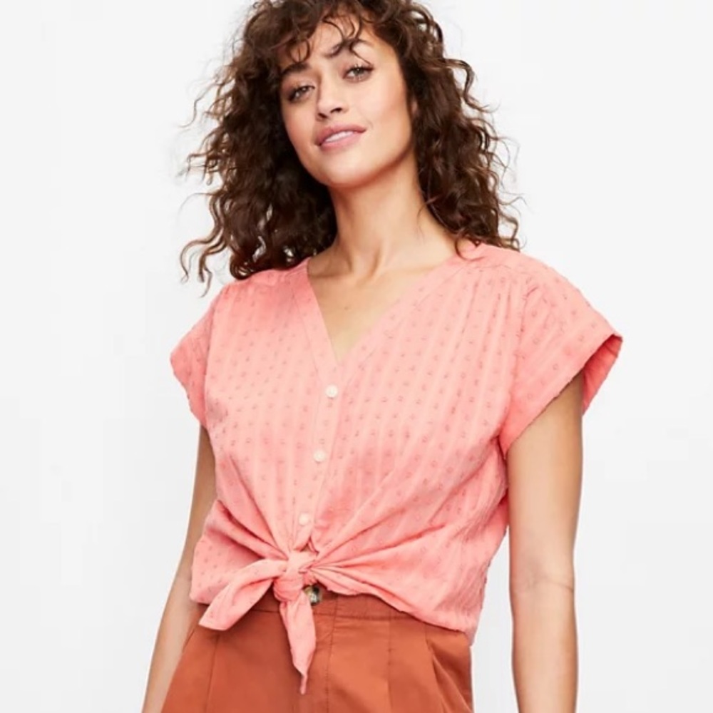 LOFT Coral Pink Short-Sleeve Button Shirt clip dot cotton